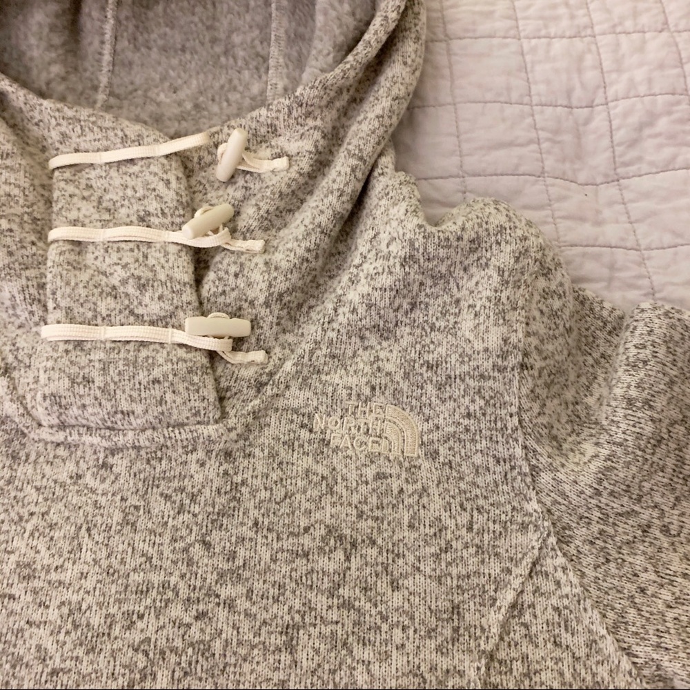 THE NORTH FACE Hooded Sweater